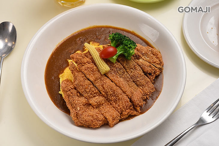酥炸雞排歐姆蛋咖哩飯