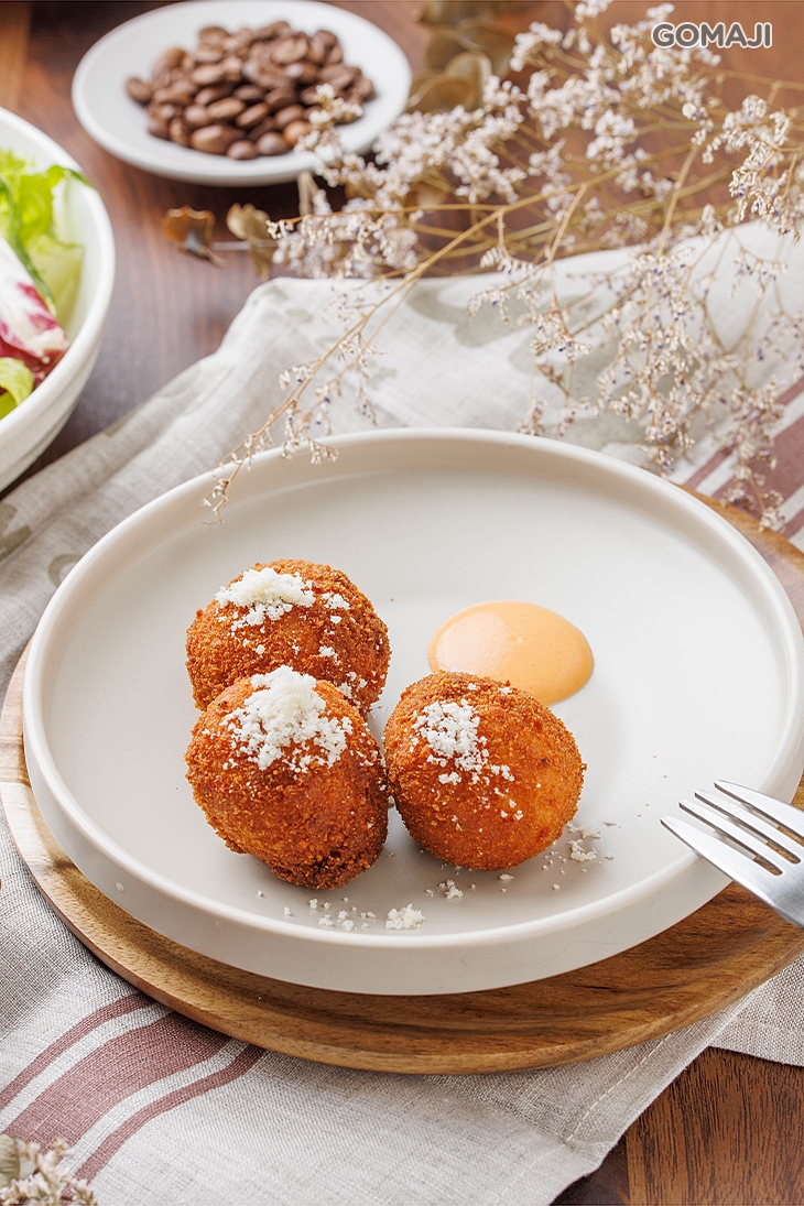 義式炸燉飯佐紅椒醬(3顆)