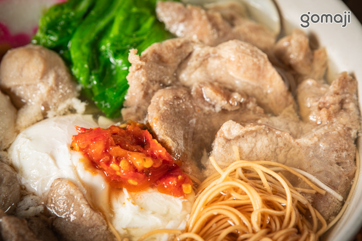 鵝油剁椒燒肉雞絲麵