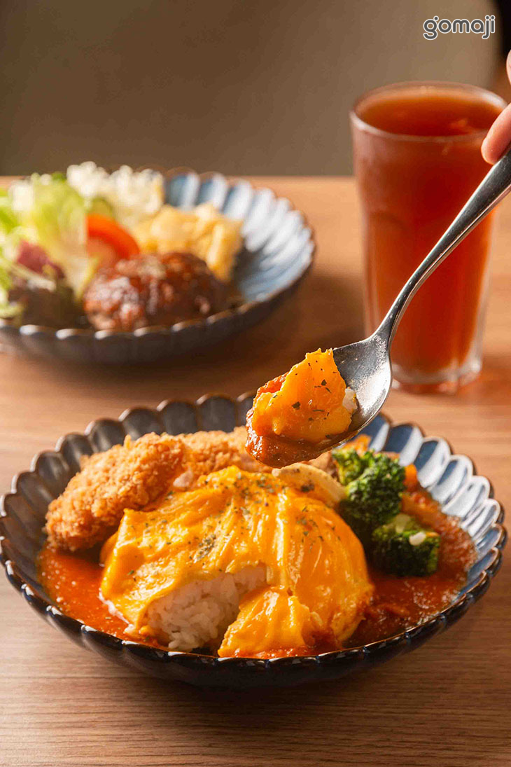 番茄咖哩豬排蛋包飯