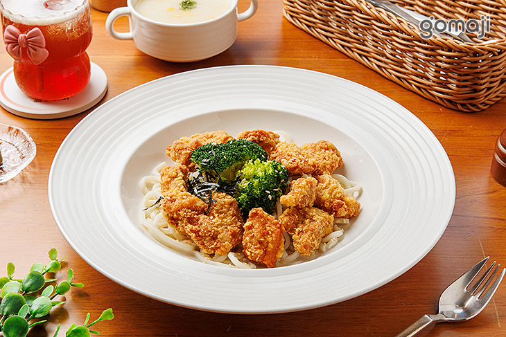 塘揚雞胡麻冷麵