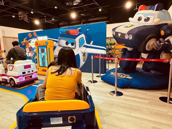 Superwings交通小鎮駕駛互動主題樂園