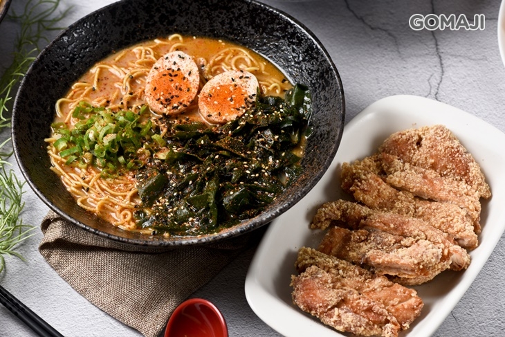 酥香雞排拉麵