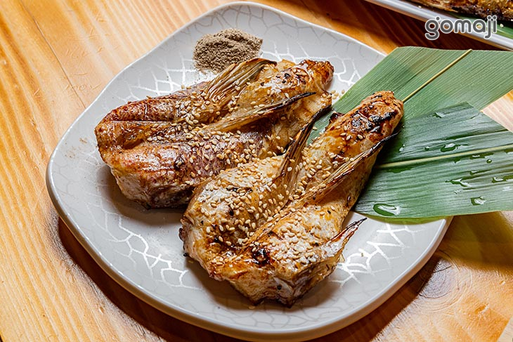 燒烤鯛魚下巴