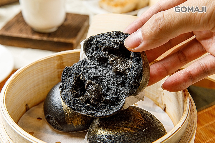 黑金芝麻包