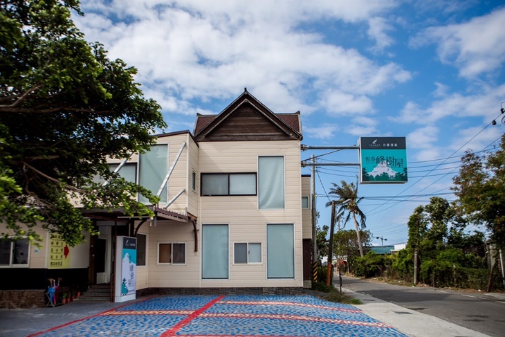 墾丁-峰樹屋民宿