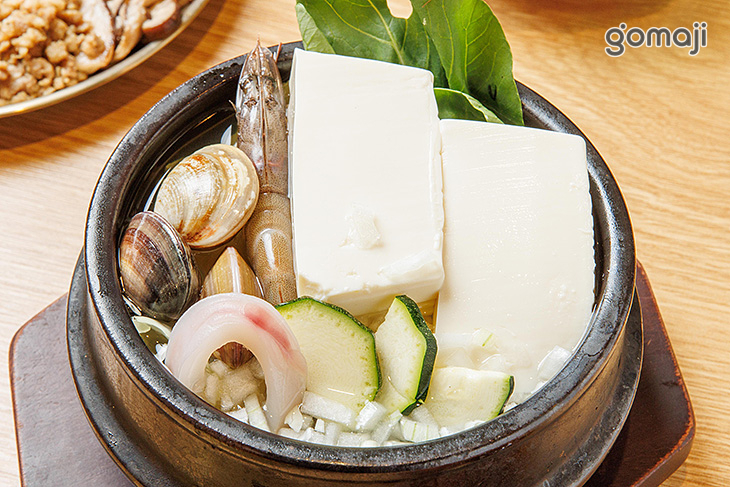 海鮮蔬菜高湯嫩豆腐鍋