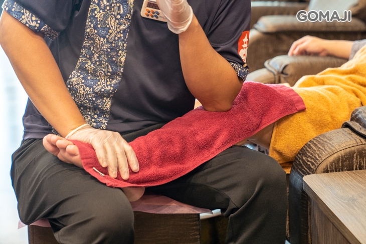 小李子輕巧無重力腳底按摩