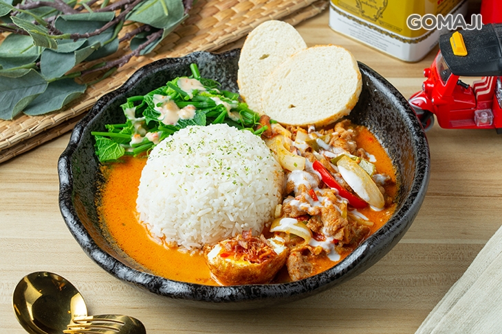 瑪莎曼咖哩豬肉飯