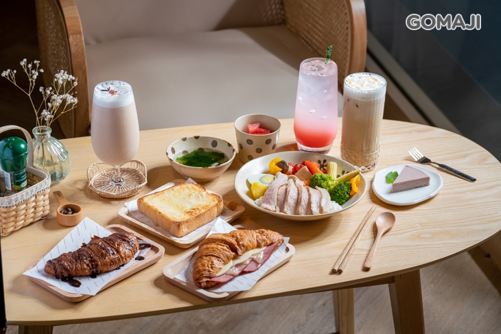 RYAN CAFE&MILK TEA 萊恩咖啡