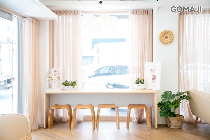 RYAN CAFE&MILK TEA 萊恩咖啡