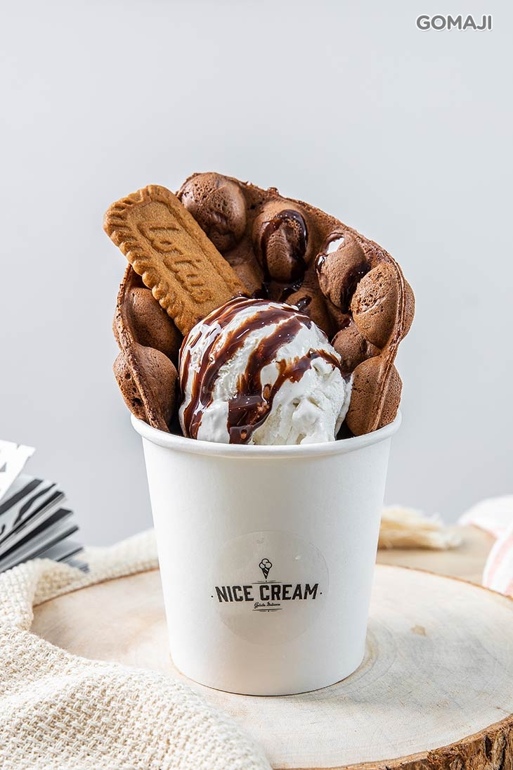港式G蛋仔:巧克力 + 冰淇淋一球(椰子)