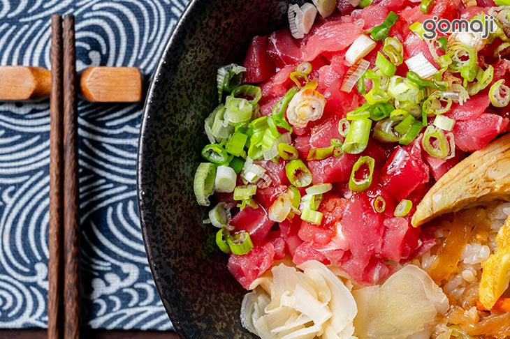 蔥花鮪魚丼飯