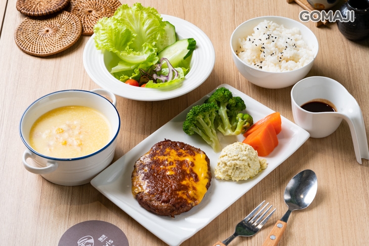 牛肉漢堡排定食