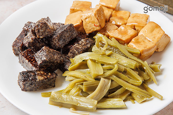 貢菜/小豆干/米血糕