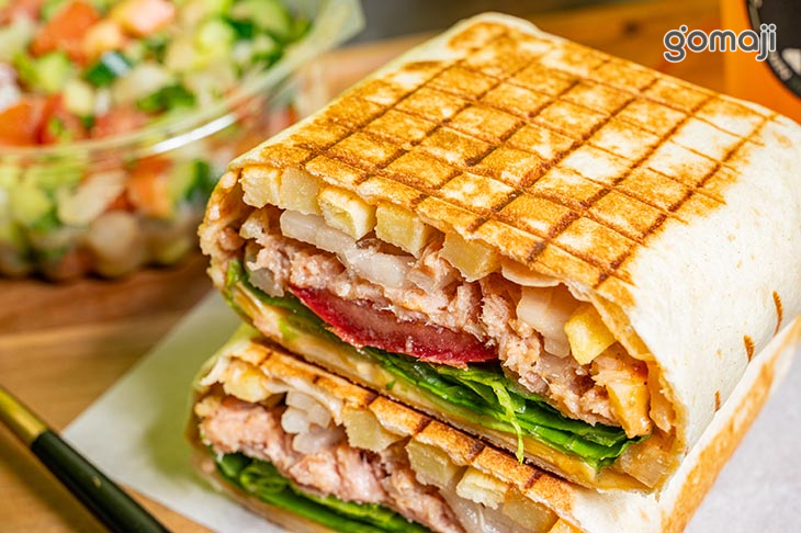 鮪魚壓餅 (搭配C套餐沙拉+飲料)
