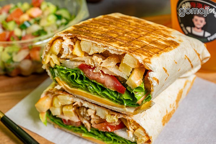 雞肉壓餅 (搭配C套餐沙拉+飲料)