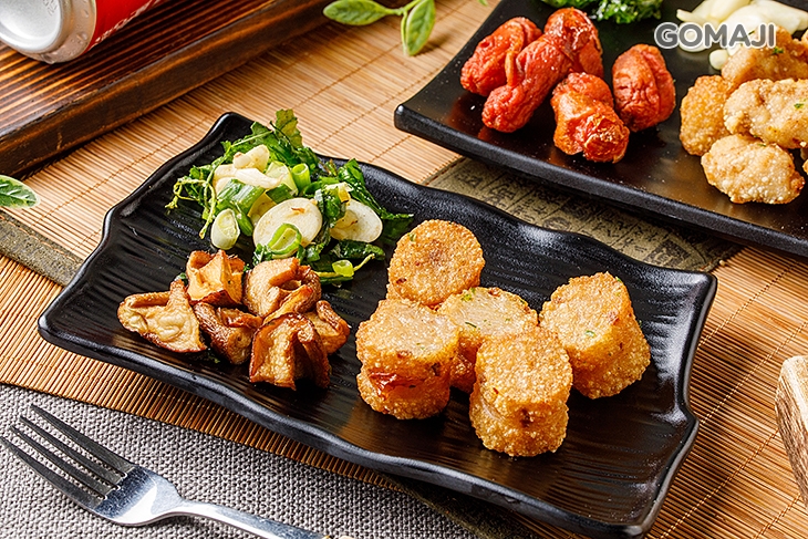 鹽酥雞一份 + 鑫鑫腸一份 + 香菇一份 + 米腸一份