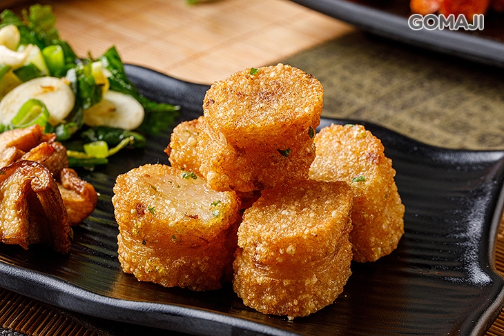 鹽酥雞一份 + 鑫鑫腸一份 + 香菇一份 + 米腸一份