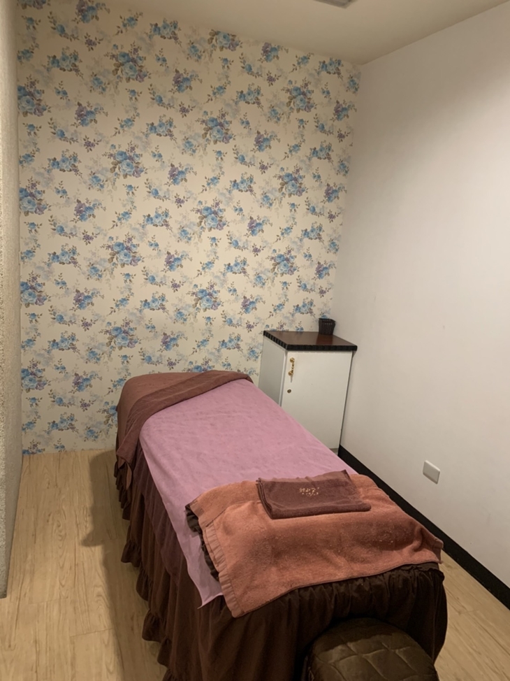 Lris黎芮絲時尚美容(豐原店)