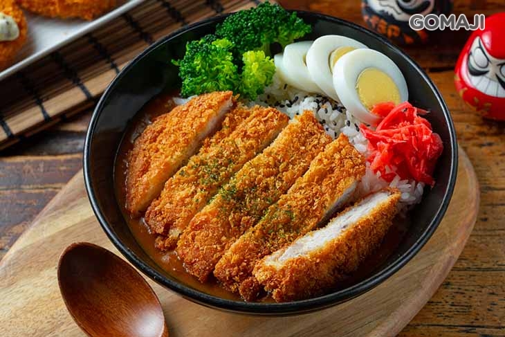 炸笨豬排咖哩牛