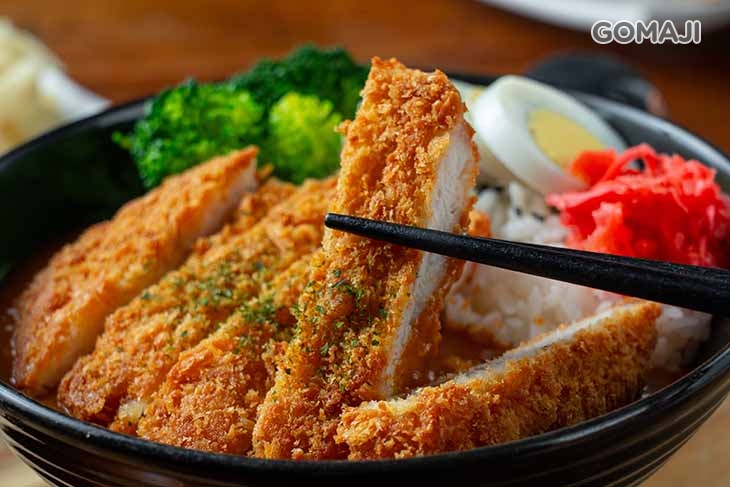 炸笨豬排咖哩牛