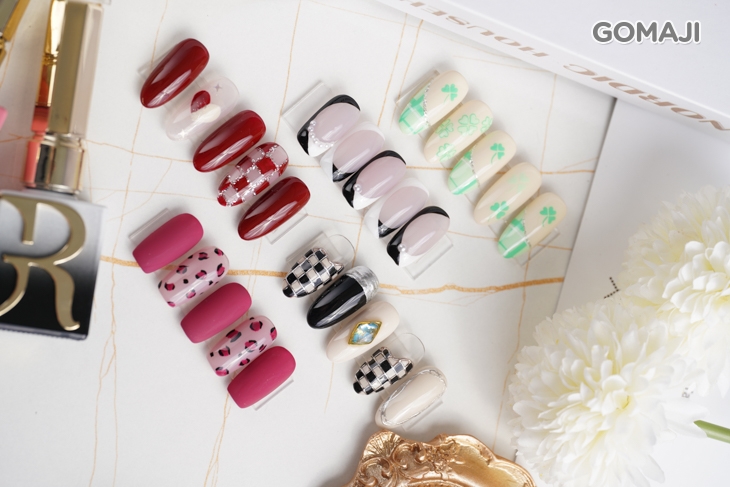 華麗高質感雜誌設計款