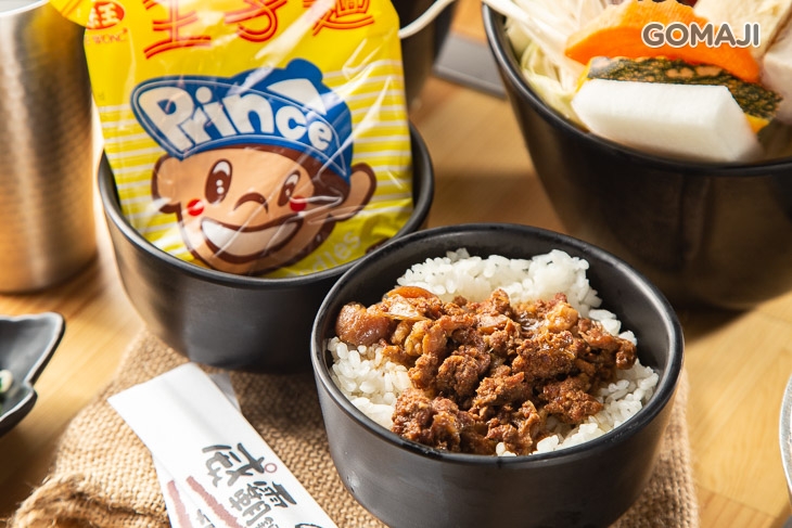  滷肉飯/王子麵