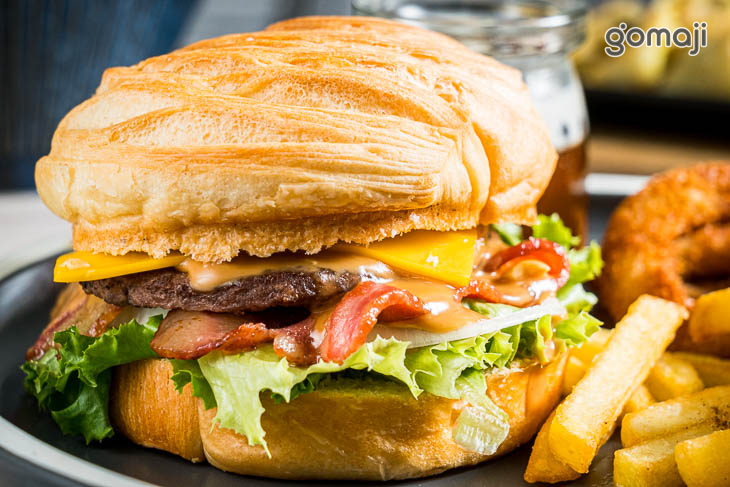 培根花生丹麥堡套餐