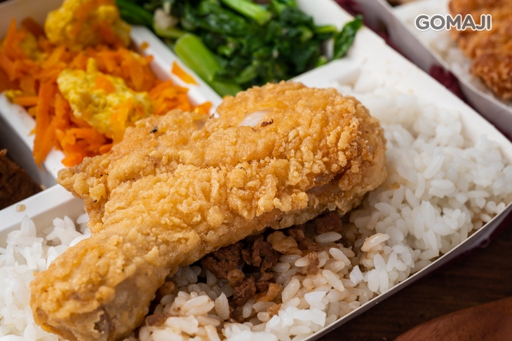 酥炸雞腿飯
