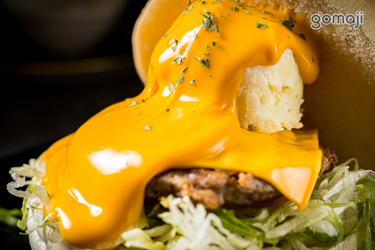 岩起司薯泥牛肉堡