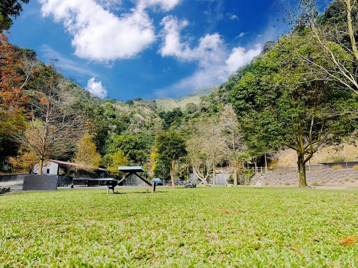 茶野裡山野露營(南投龍泉營區)