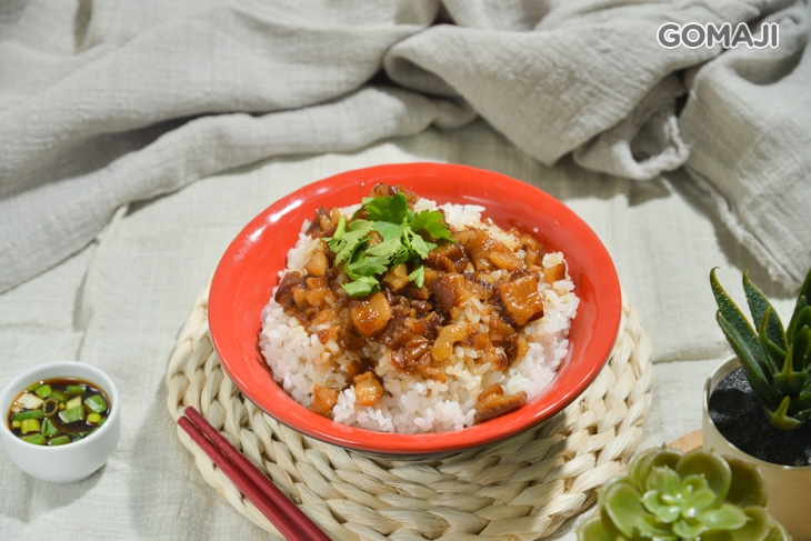 滷肉飯 