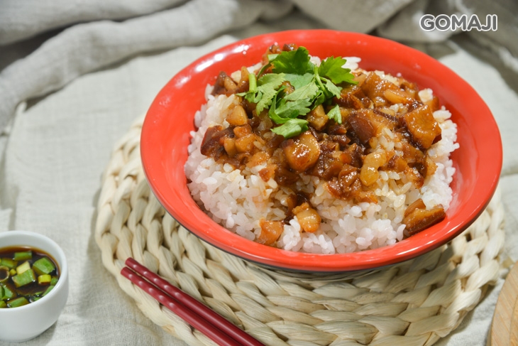 滷肉飯 