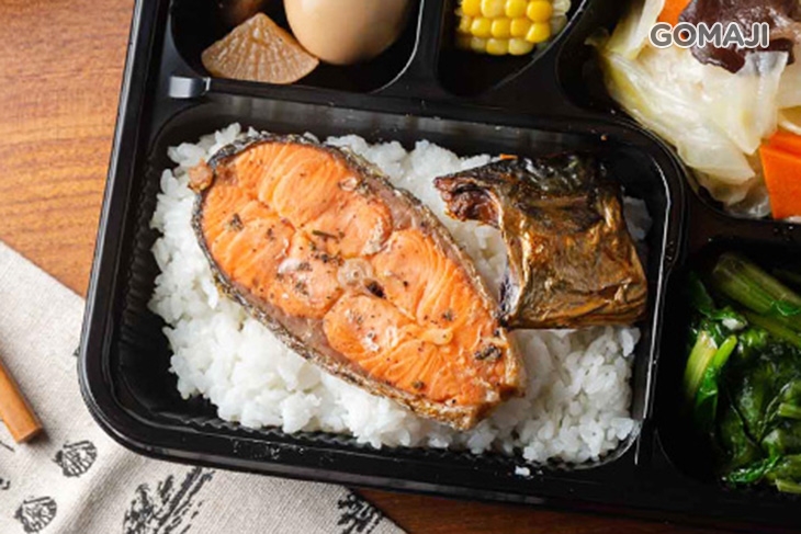 義式香煎鮭魚便當