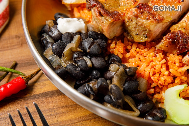 迷迭香嫩煎雞腿好豆