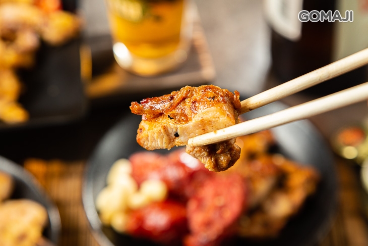 飛魚卵辣香腸﹢無骨雞腿排