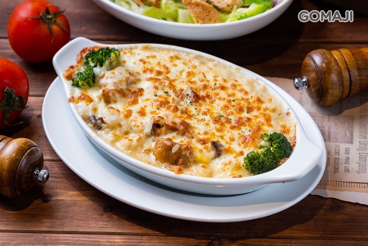 奶油蘑菇雞肉焗飯