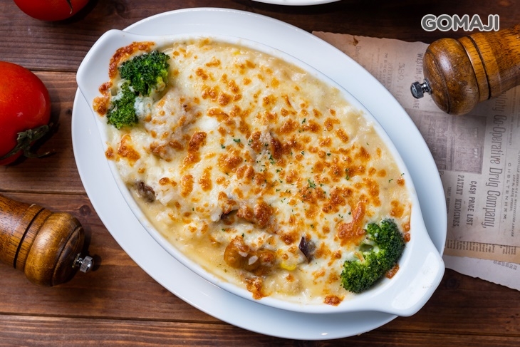 奶油蘑菇雞肉焗飯