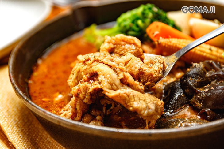 霜降牛肉湯咖哩