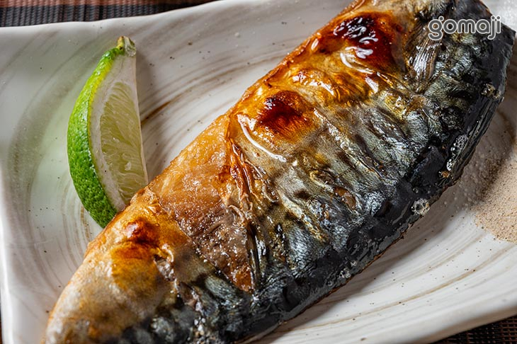 薄鹽油亮亮烤鯖魚