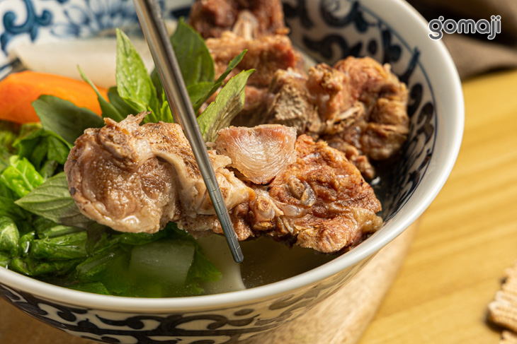 川白豬肉麵