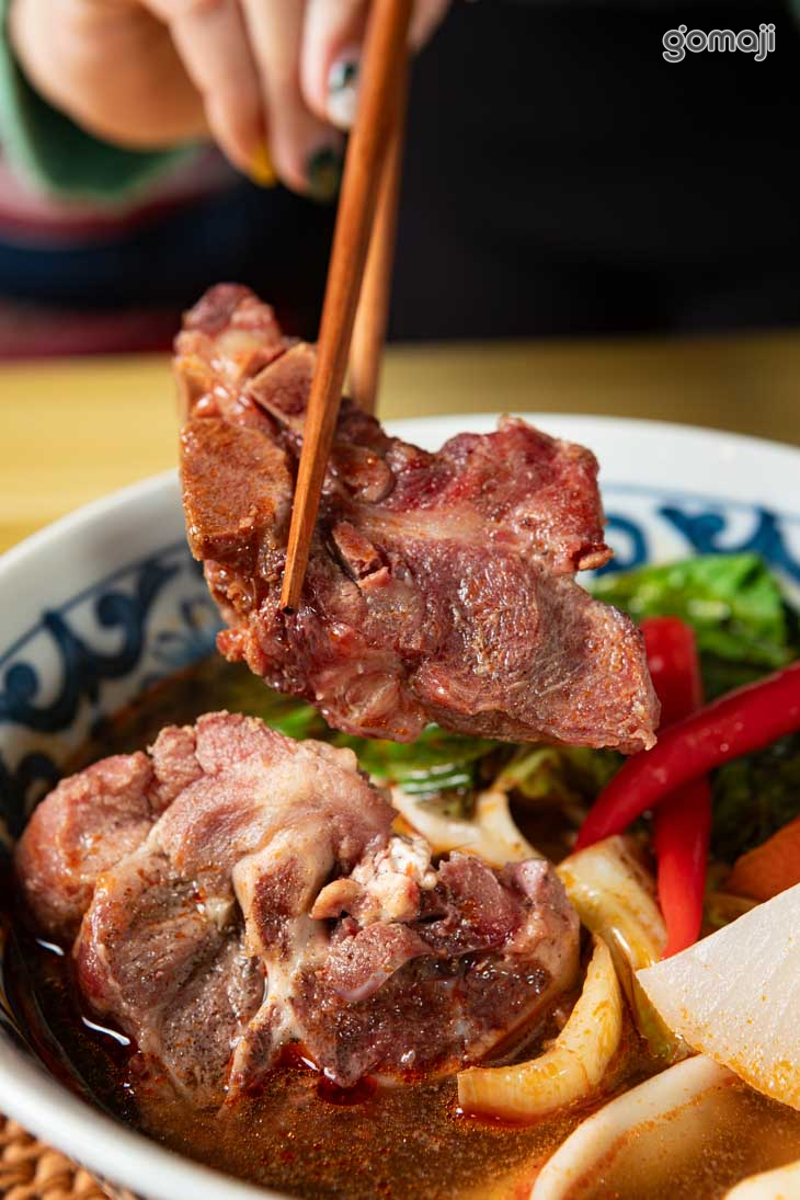 麻辣川白梅花排骨麵