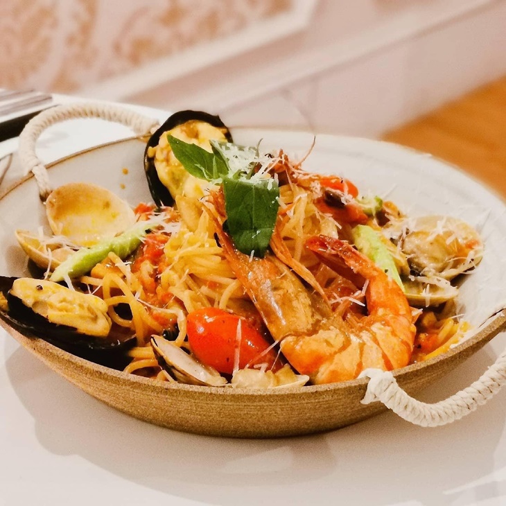 西西里蕃茄綜合海鮮麵