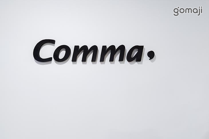 Comma,18