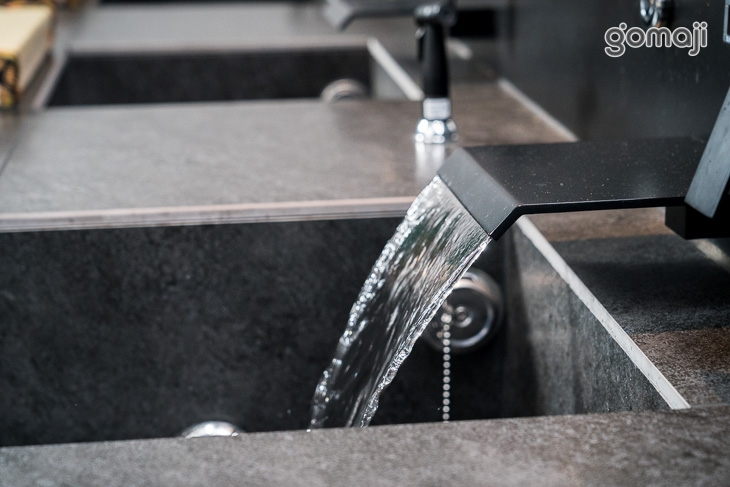 足湯道(含肩頸熱敷+泡腳，同步進行頭肩頸放鬆按摩) 