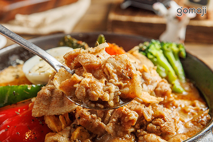 卡滋卡滋蒜片霜降湯咖哩