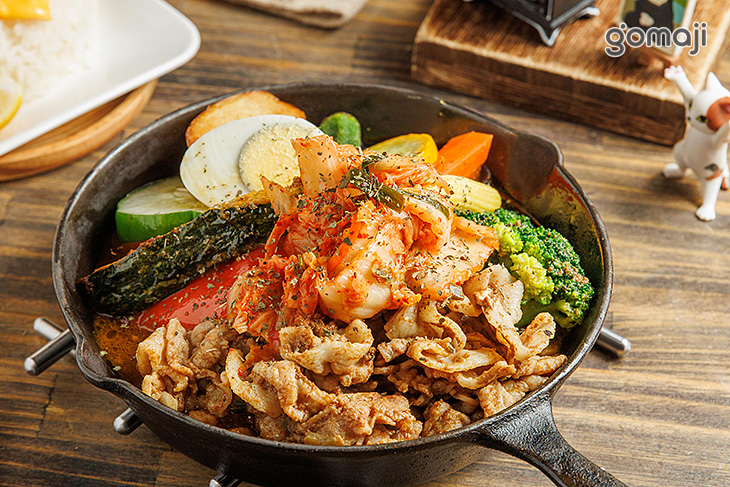 韓式泡菜霜降湯咖哩 