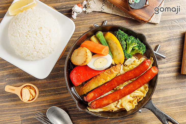 德國香腸&高麗菜湯咖哩 