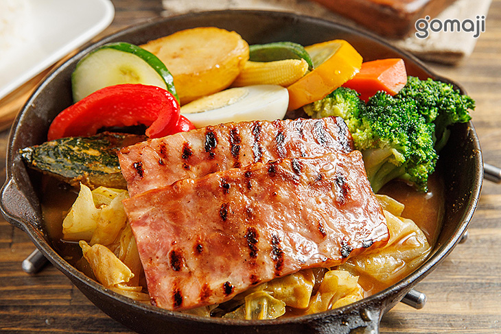 炙燒培根&高麗菜湯咖哩 